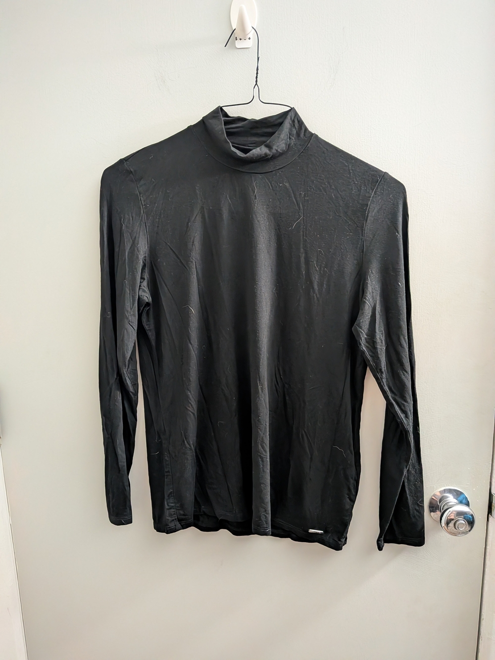 Calvin Klein Liquid Jersey Black Turtleneck Long-Sleeve Top Layer Cozy Luxury